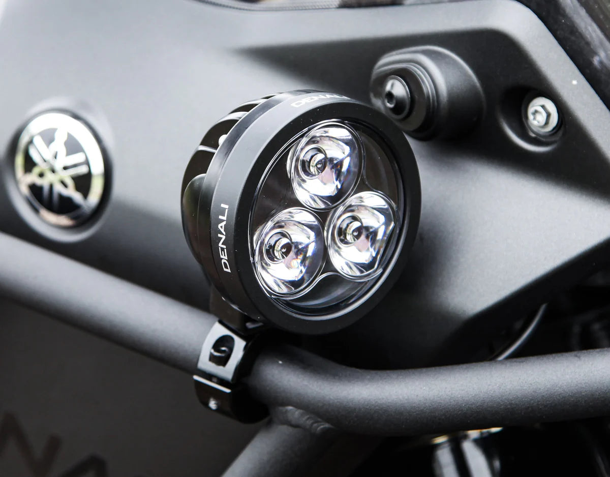 D3 LED Driving Light Pods with DataDim™ Technology white